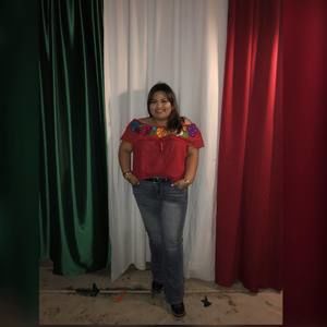 Meet your Posher, Priscila